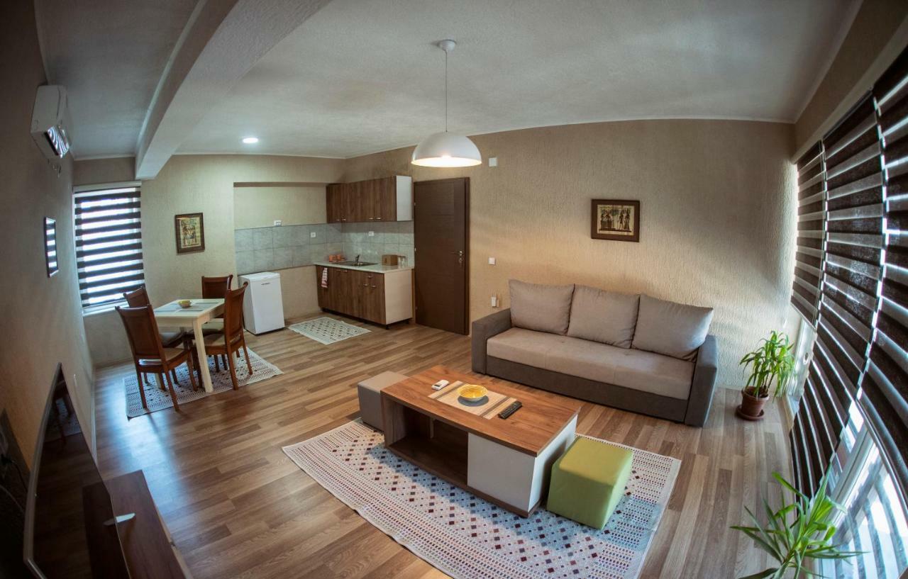 Dionis Rooms & Apartments Prilep Exterior foto