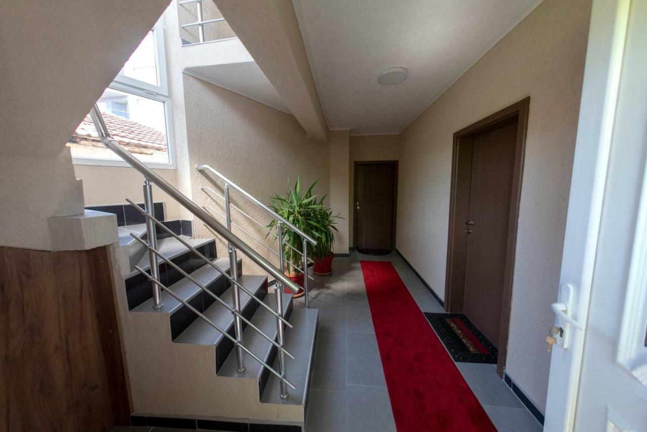 Dionis Rooms & Apartments Prilep Exterior foto