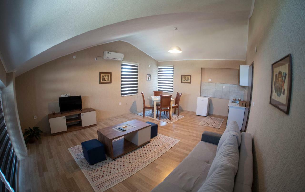 Dionis Rooms & Apartments Prilep Exterior foto